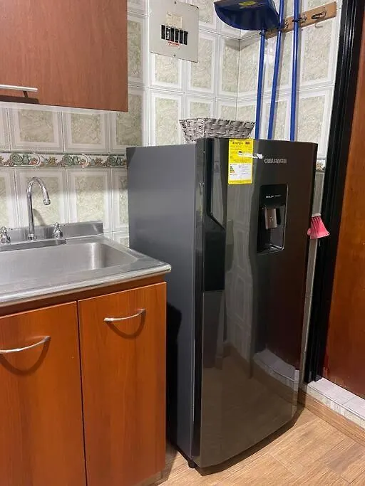 Appartement Apto Completo Moderno 1Er Piso à Medellín