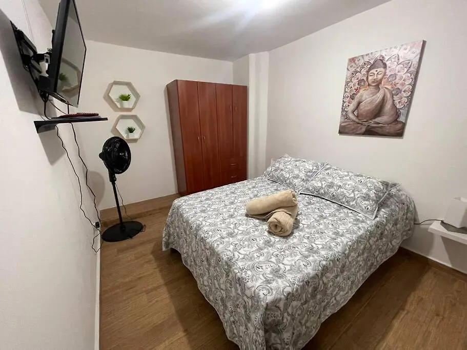 Appartement Apto Completo Moderno 1Er Piso à Medellín