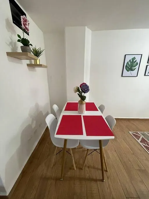 Appartement Apto Completo Moderno 1Er Piso à Medellín